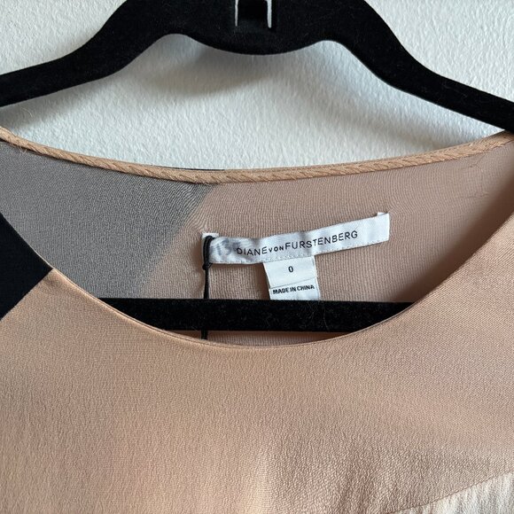 Sz0 Diane von Furstenberg Seraphina 100% Silk Long Sleeve Blouse - Runs large - Picture 3 of 14